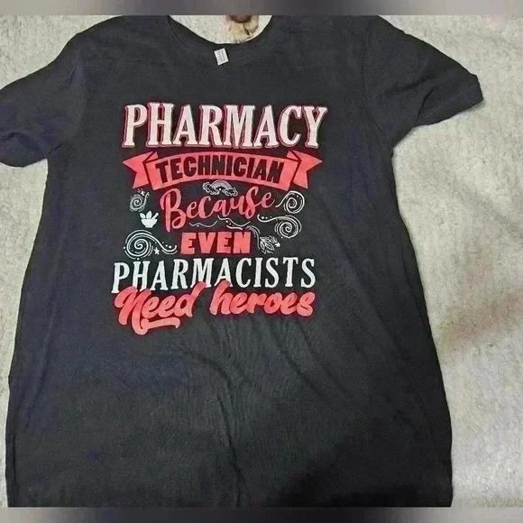 Pharmacy tech graphic tee! - Picture 1 of 4